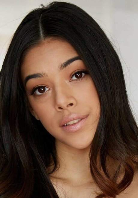 Harmony Wonder pornstar naked archive