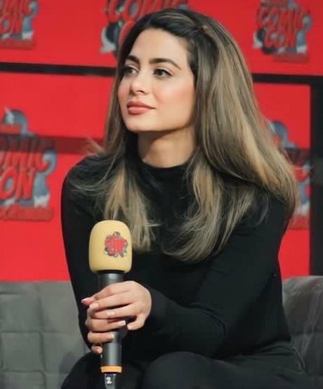 Emeraude Toubia model sexy pics