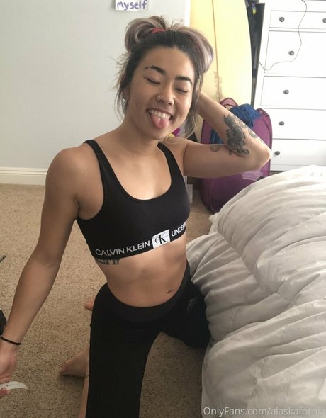 shesthe49thstate pornographic star picture