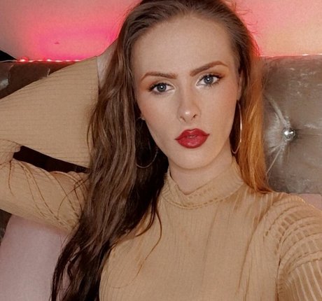 Nikki Harper star perfect images