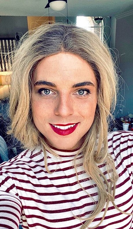 shemale handjob onlyfans hot porn pictures