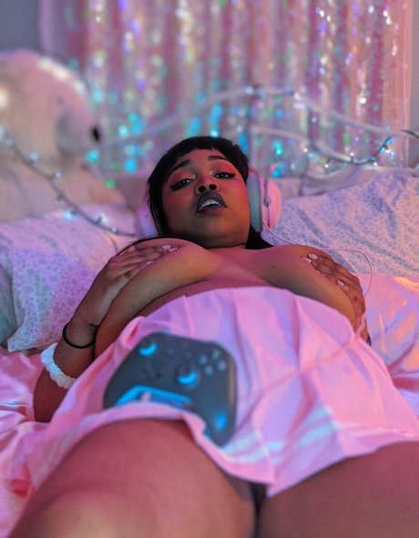 drharleyhoney art actress gallery