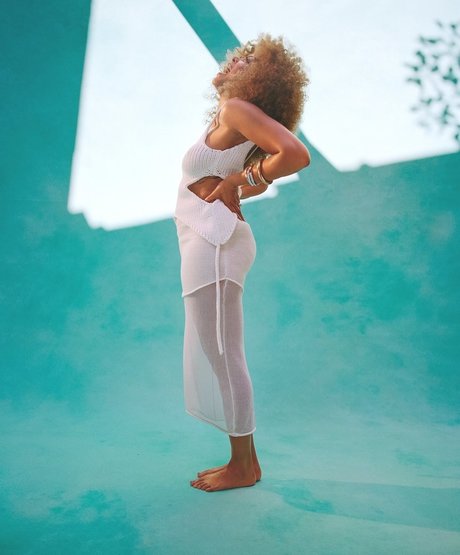 big tits curvy onlyfans hot sexy picture