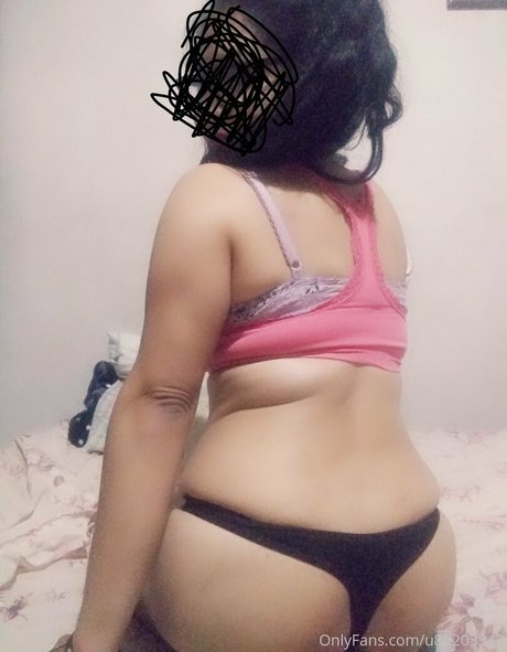 u u alexa beautiful model img