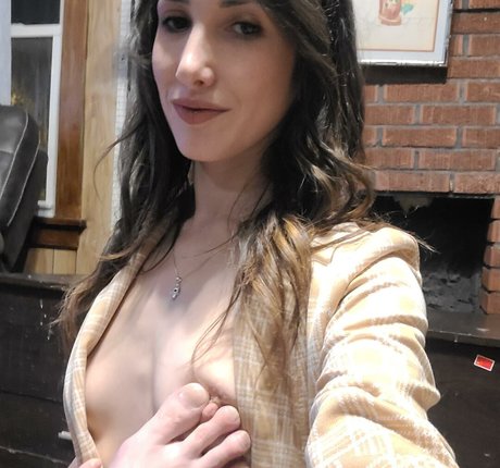 goodnightgames2 model hot pictures