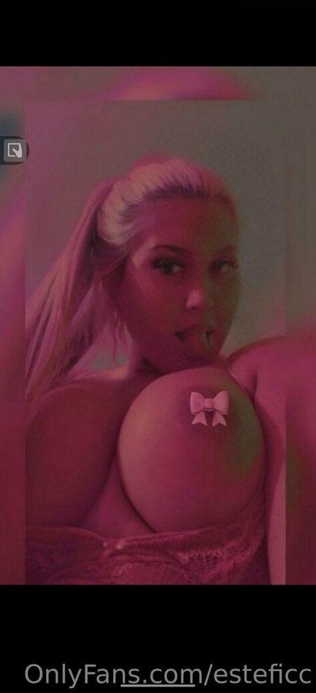 esteficc star nude photos