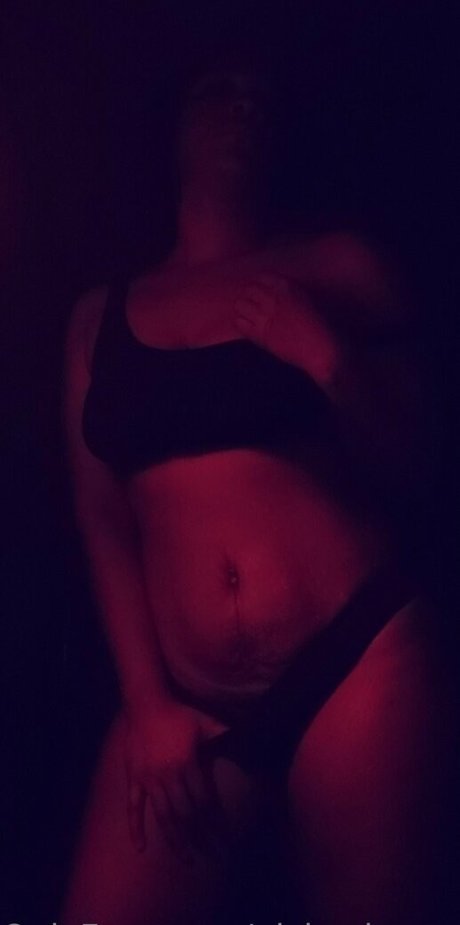 nickeyjames nude model gallery