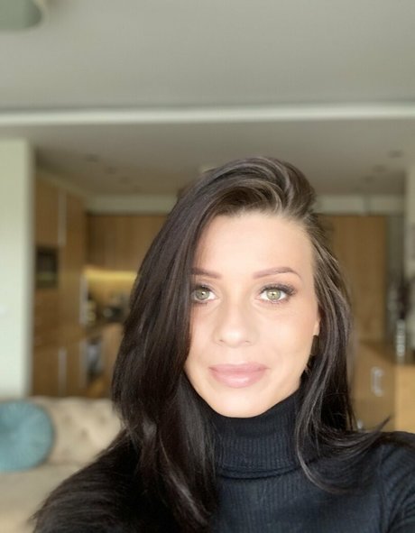 vickyloveporn top model pictures