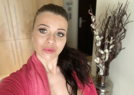 huge shemale onlyfans xxx photo