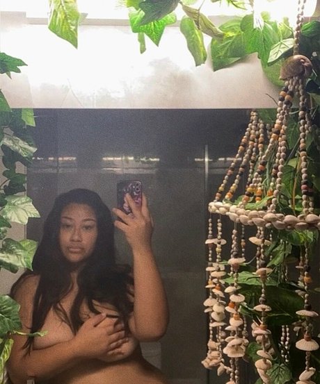 makeitsnoh erotic actress photo