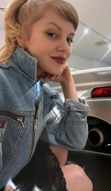 dutch onlyfans art naked image