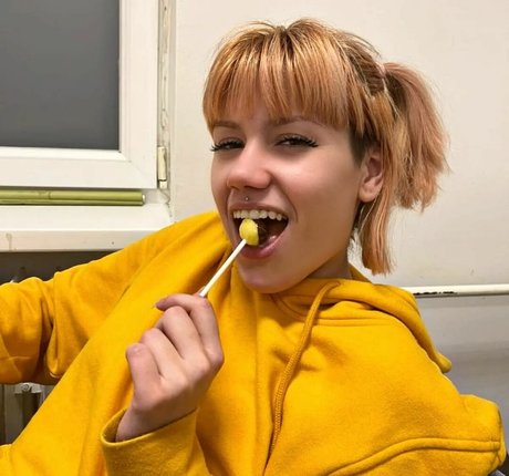 Osijek model nice pictures