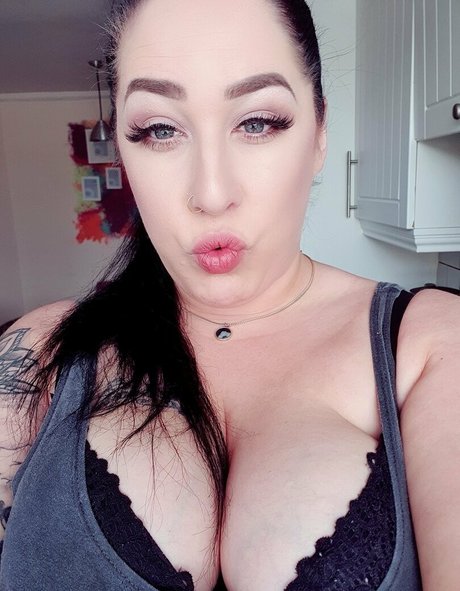 cream my holes free model archive