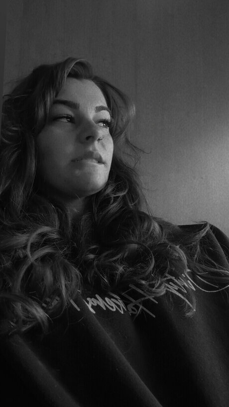 Trying tea nudes actress pictures