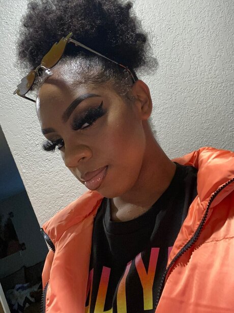 Elishia nude star archive