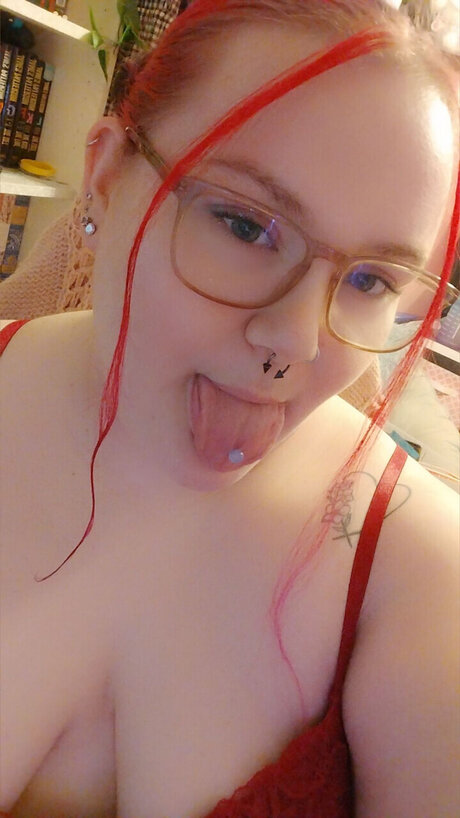 Scarlett Winter pornstar hot img