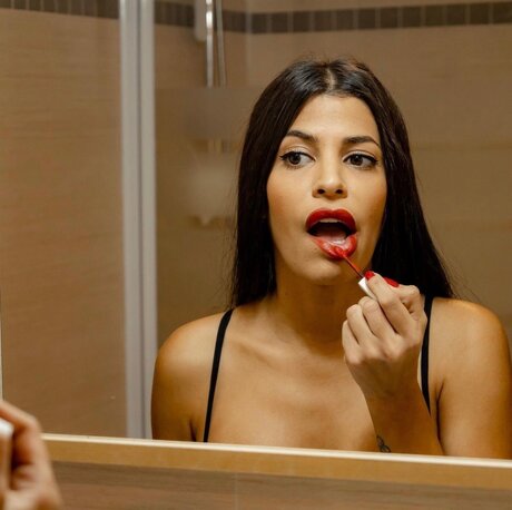 LATINAKISS porn model images