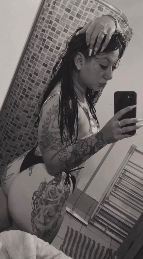 Tu bebina_ star nude photo