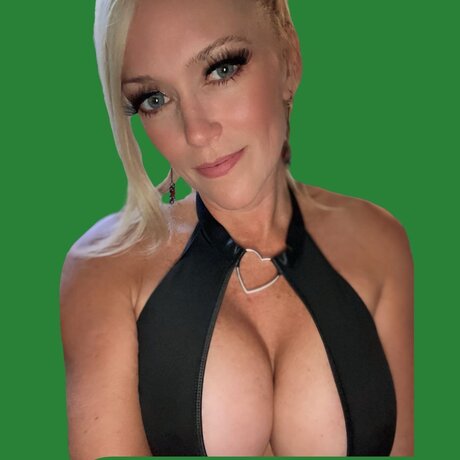 Happy Endings Playbook nude actress image