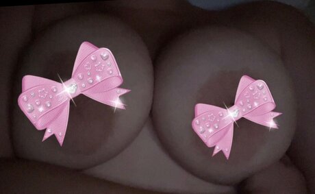 Layla Aaliyah star hot photo