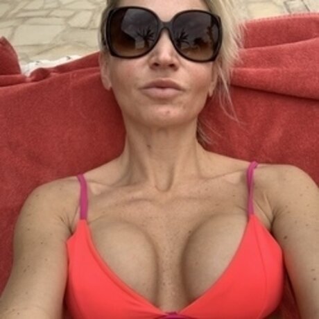 u7488958 pornstar nice pictures