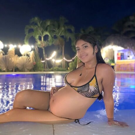 Brey3 model exclusive photos