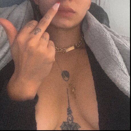 Shae Butter top actress pictures