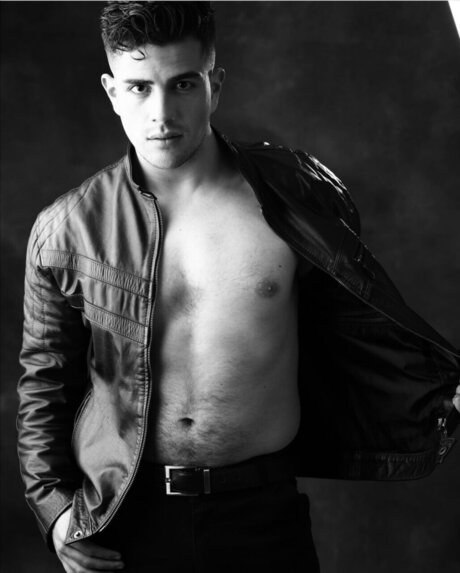 H ctor Baez nice actress photos