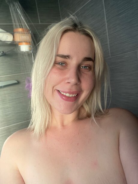 Rosey model beautiful gallery