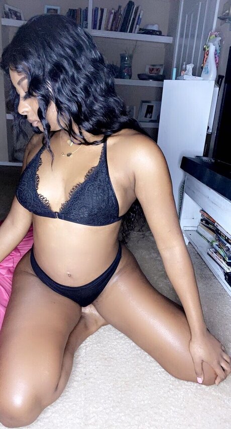 Okaylilmesh top pornstar picture