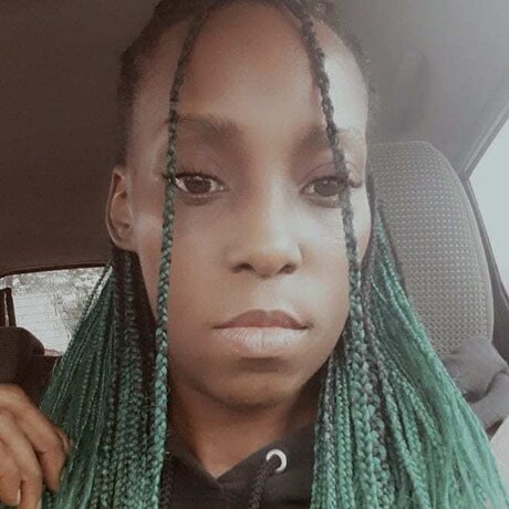 Awkward Alien naked star pic