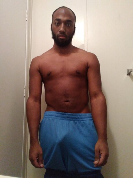 u7891089 hot star photo