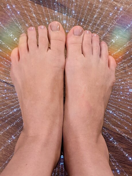 Laurie free star pictures