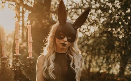 HarleyTheAnimal pornographic model photo