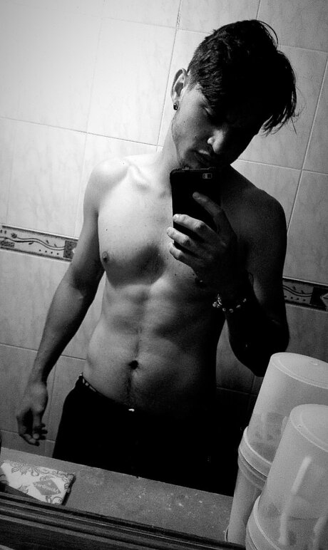 Papito model sexy pictures