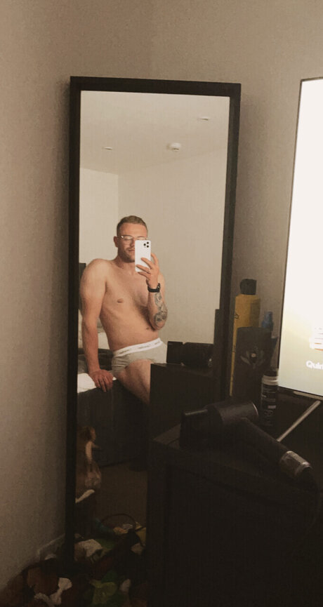 Harry Burgan star naked gallery