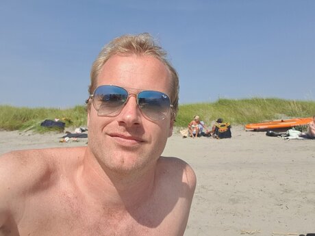 Daniel Svantesson sexy model photos