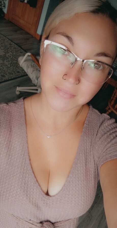 Sara Barrows model beautiful photos