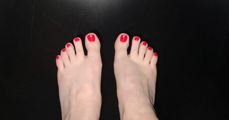 MTOBEIYF pornstar pictures