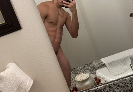 TheOneElUnico adult model image