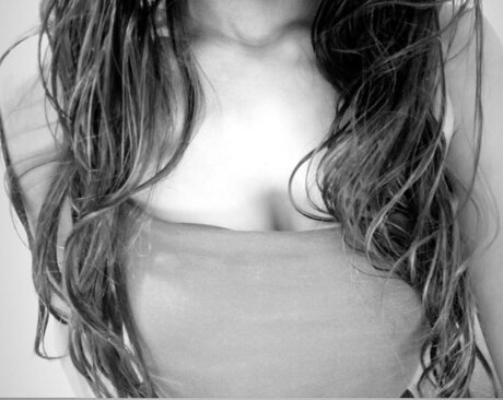 Eryn Zarch free actress img