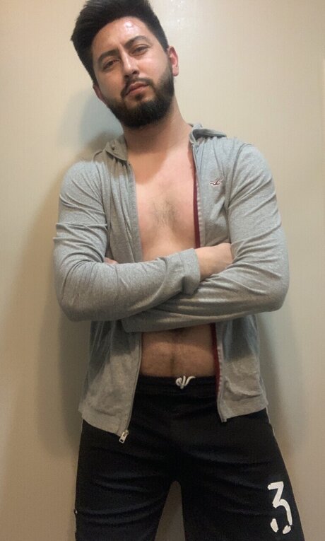 u18612931 pornstar adult photos