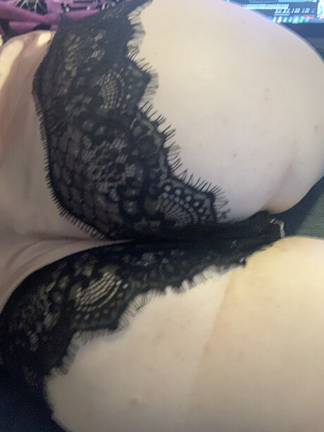 Rebecca Johnson nude model image