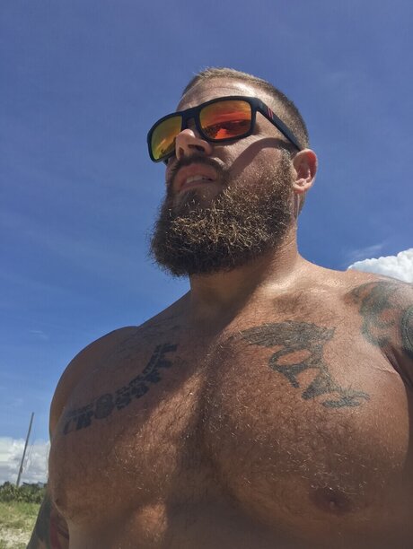 Matthew Cardona erotic pornstar pictures