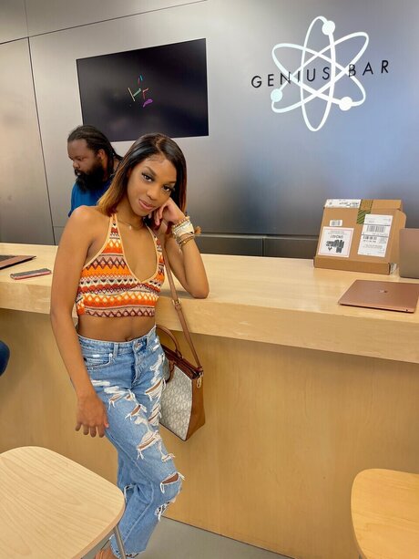 Slimrella erotic model gallery