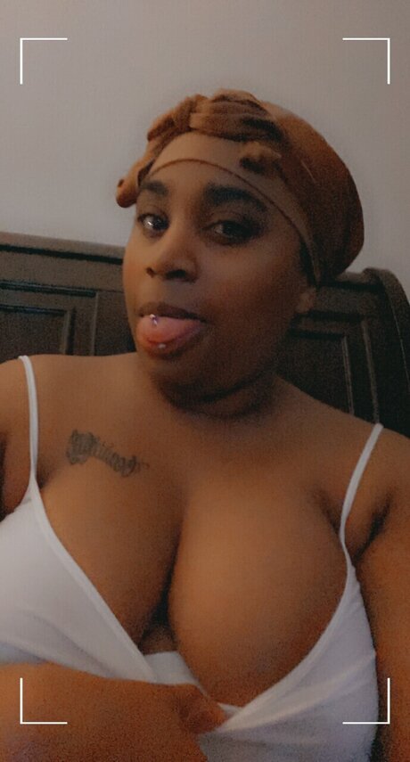 Kr1ssyKr1ssy naked pornstar photos