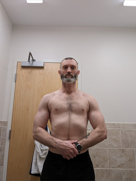 Battleship naked model pic