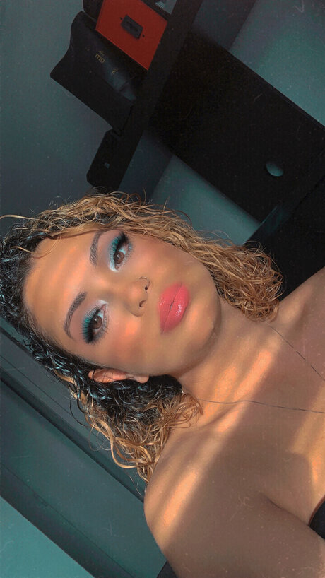 Nayobe Cortes pornstar nudes gallery