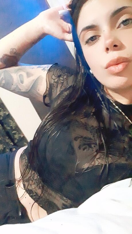 Camilin_ sexy actress pics