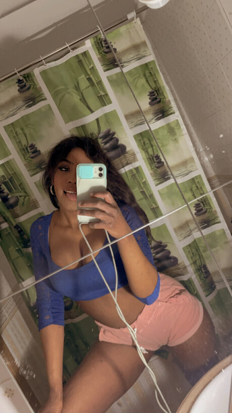 Onassis model sexy image